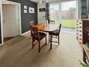 Dining room- click for photo gallery